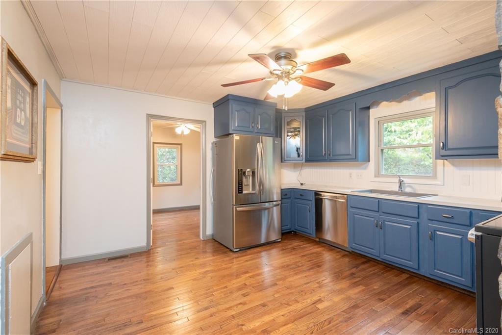 4265 Old Shelby Road Hickory, NC 28602 - Photo 12 of 45 Gallery Image 12