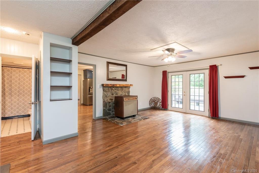 4265 Old Shelby Road Hickory, NC 28602 - Photo 18 of 45 Gallery Image 18