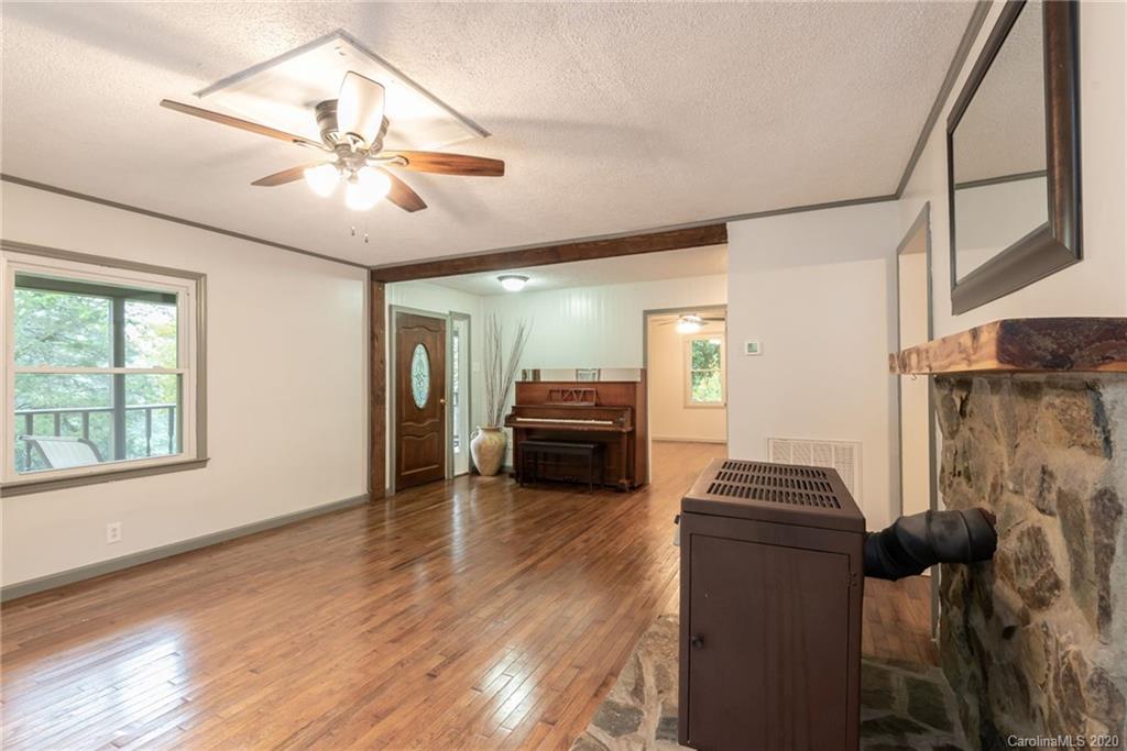 4265 Old Shelby Road Hickory, NC 28602 - Photo 20 of 45 Gallery Image 20