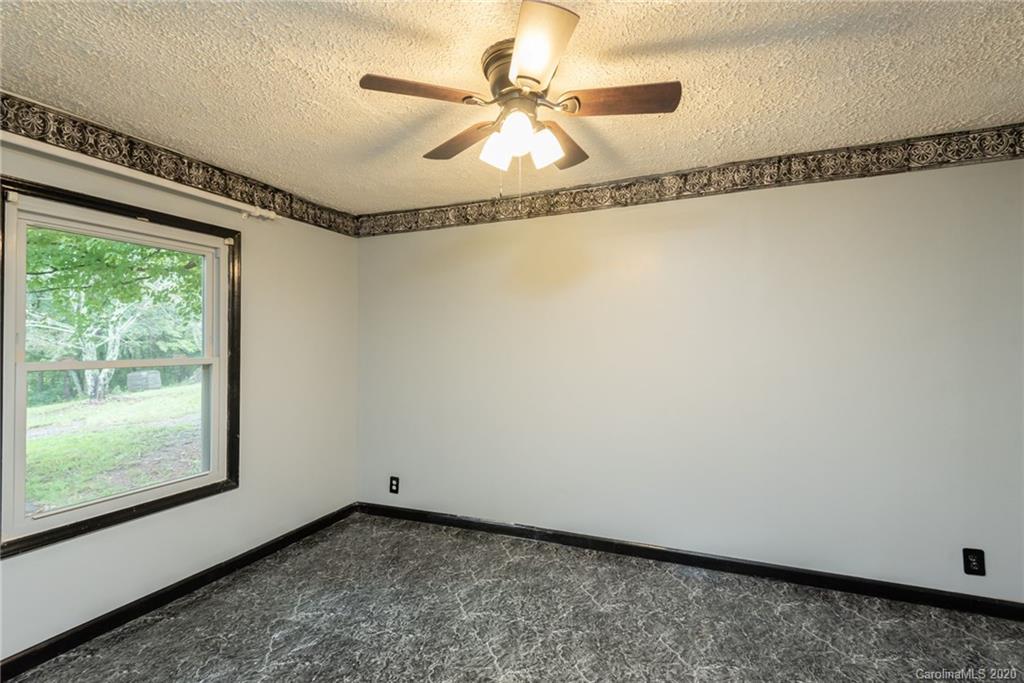 4265 Old Shelby Road Hickory, NC 28602 - Photo 30 of 45 Gallery Image 30
