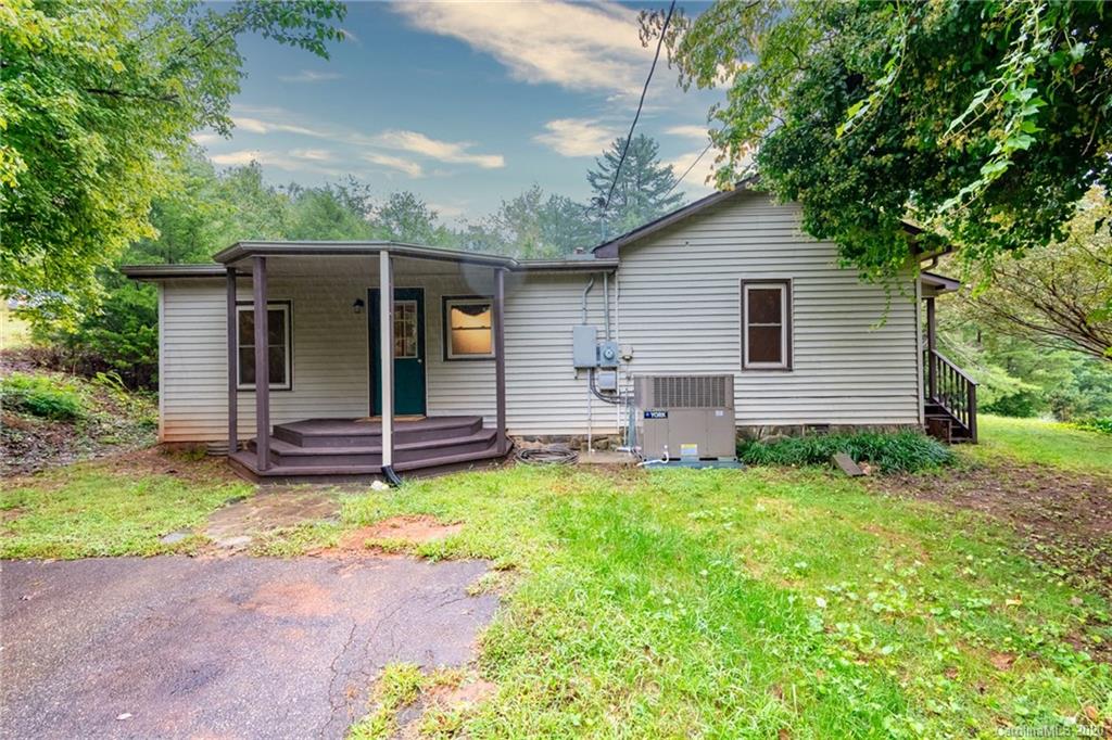 4265 Old Shelby Road Hickory, NC 28602 - Photo 4 of 45 Gallery Image 4