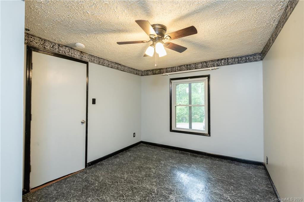 4265 Old Shelby Road Hickory, NC 28602 - Photo 31 of 45 Gallery Image 31