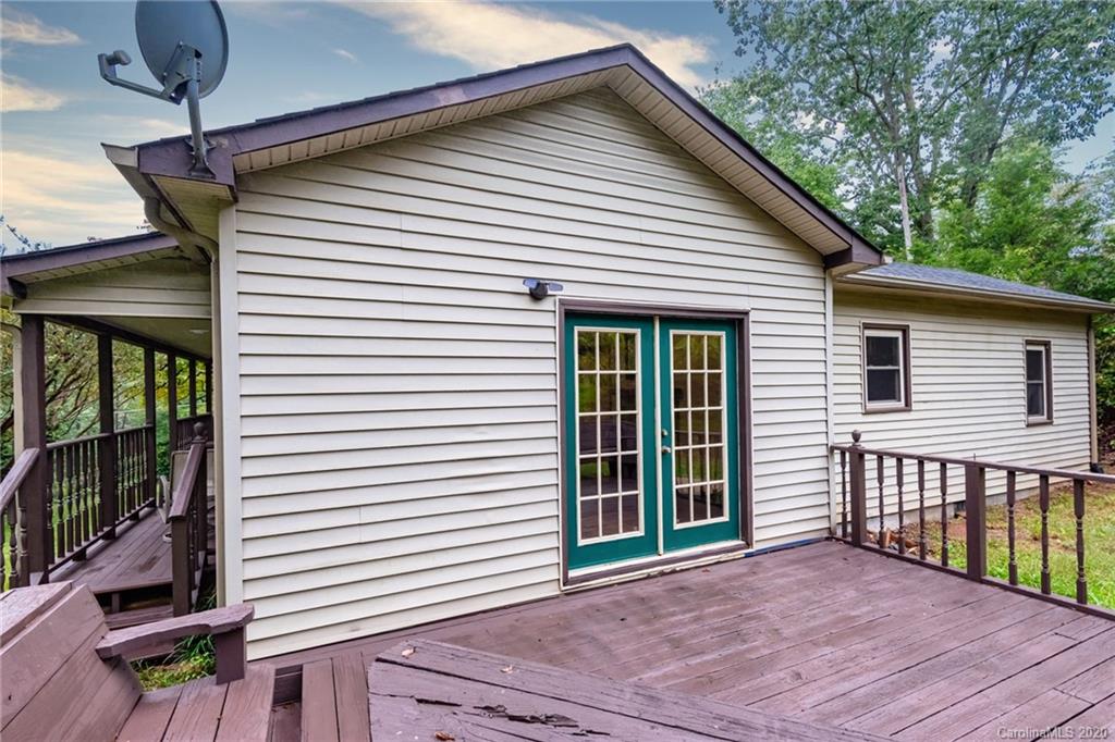 4265 Old Shelby Road Hickory, NC 28602 - Photo 5 of 45 Gallery Image 5