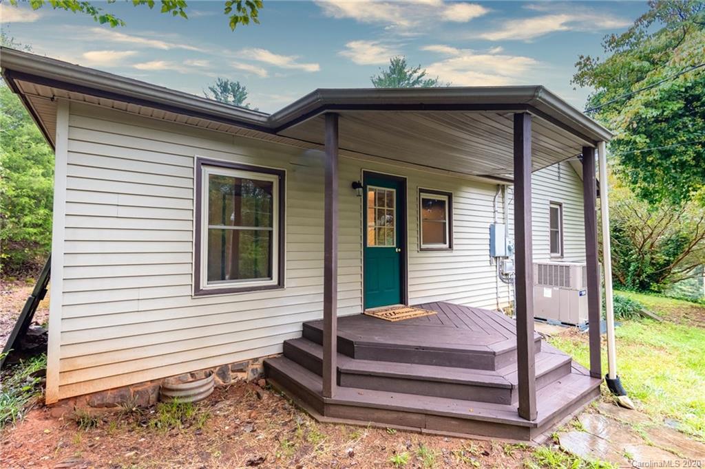 4265 Old Shelby Road Hickory, NC 28602 - Photo 10 of 45 Gallery Image 10