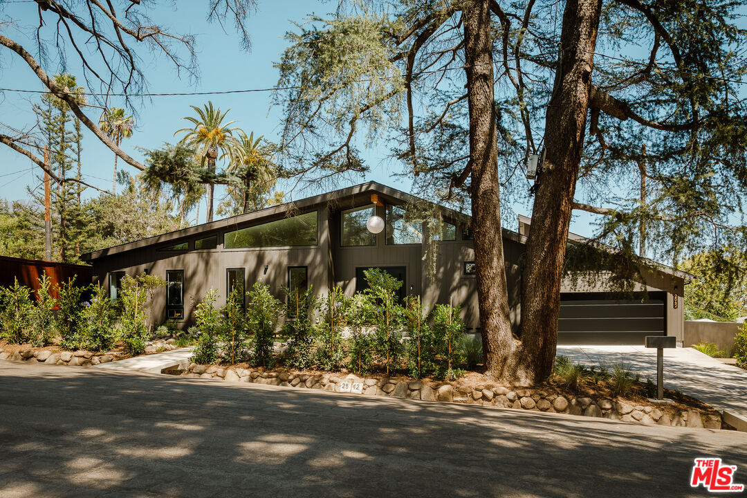 2542 Santa Rosa Avenue Altadena, CA 91001 - Photo 33 of 34