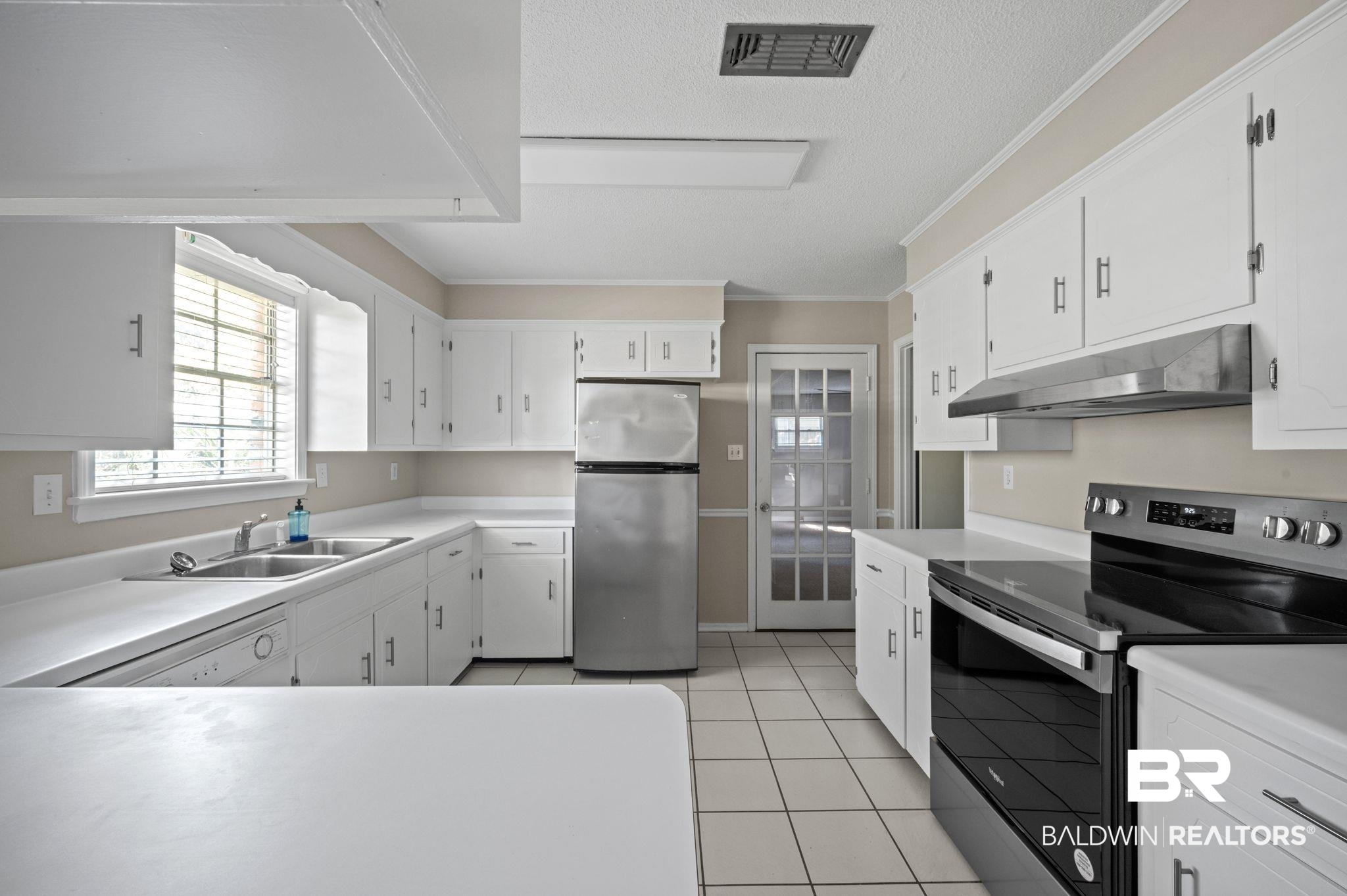 5406 Spring Drive Mobile, AL 36693 - Photo 10 of 40