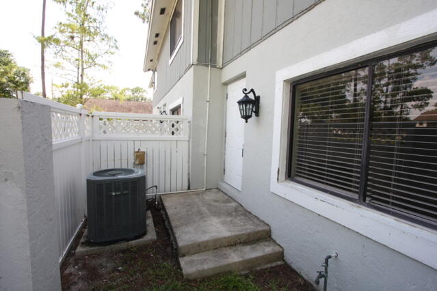 1141 Goldenrod Road, Unit 1143 Wellington, FL 33414 - Photo 4 of 36 IMG_7263