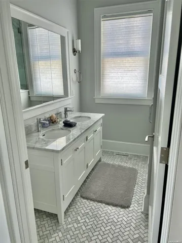 $50,000 | Undisclosed Address, Peconic, NY 11958