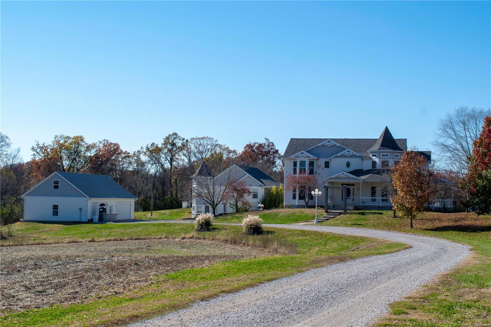 7475 Covered Bridge Drive Waterloo, IL 62298 - Photo 3 of 57
