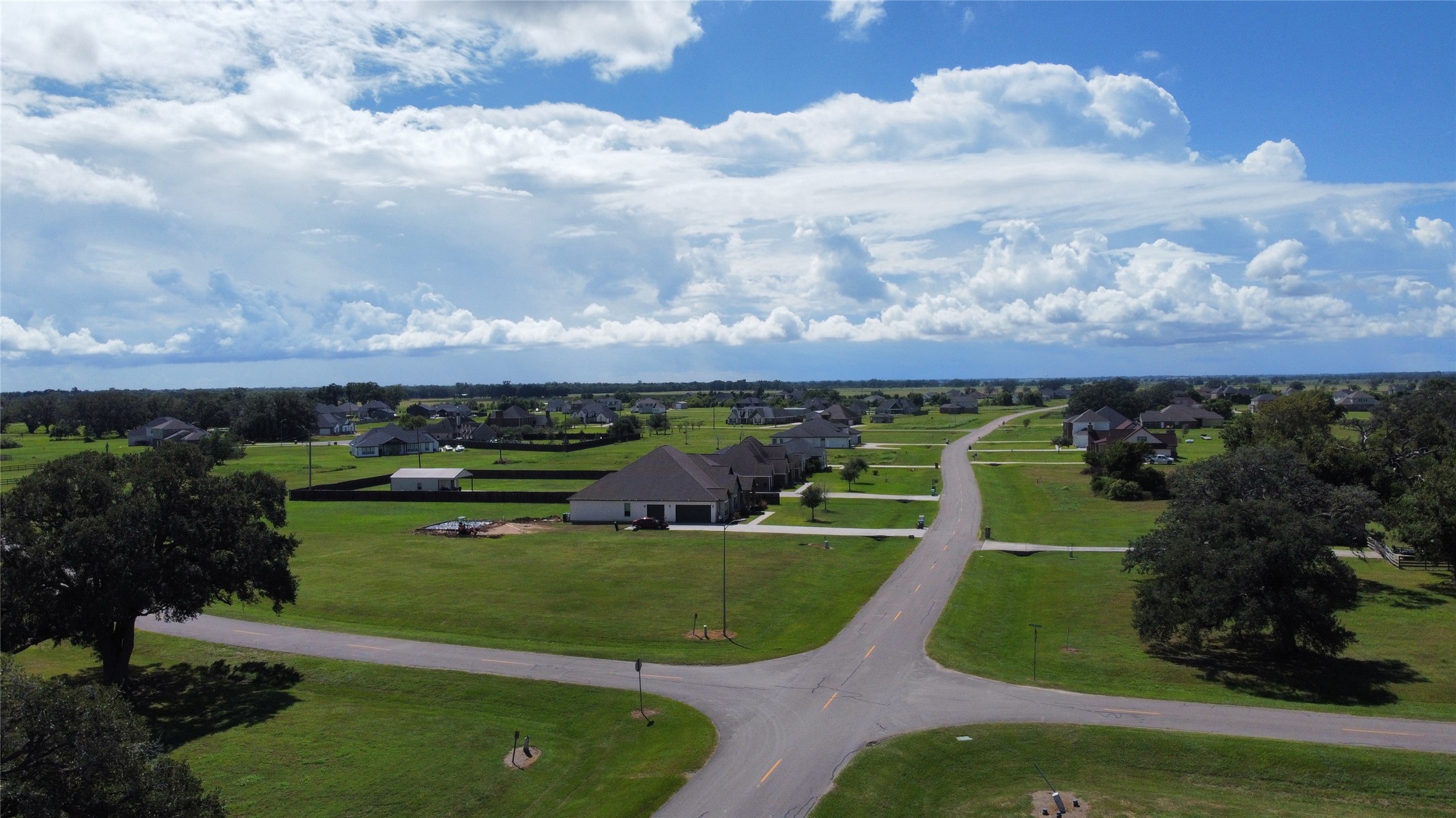 102 Lakeland Circle Rosharon, TX 77583 - Photo 6 of 15 The beautiful community.