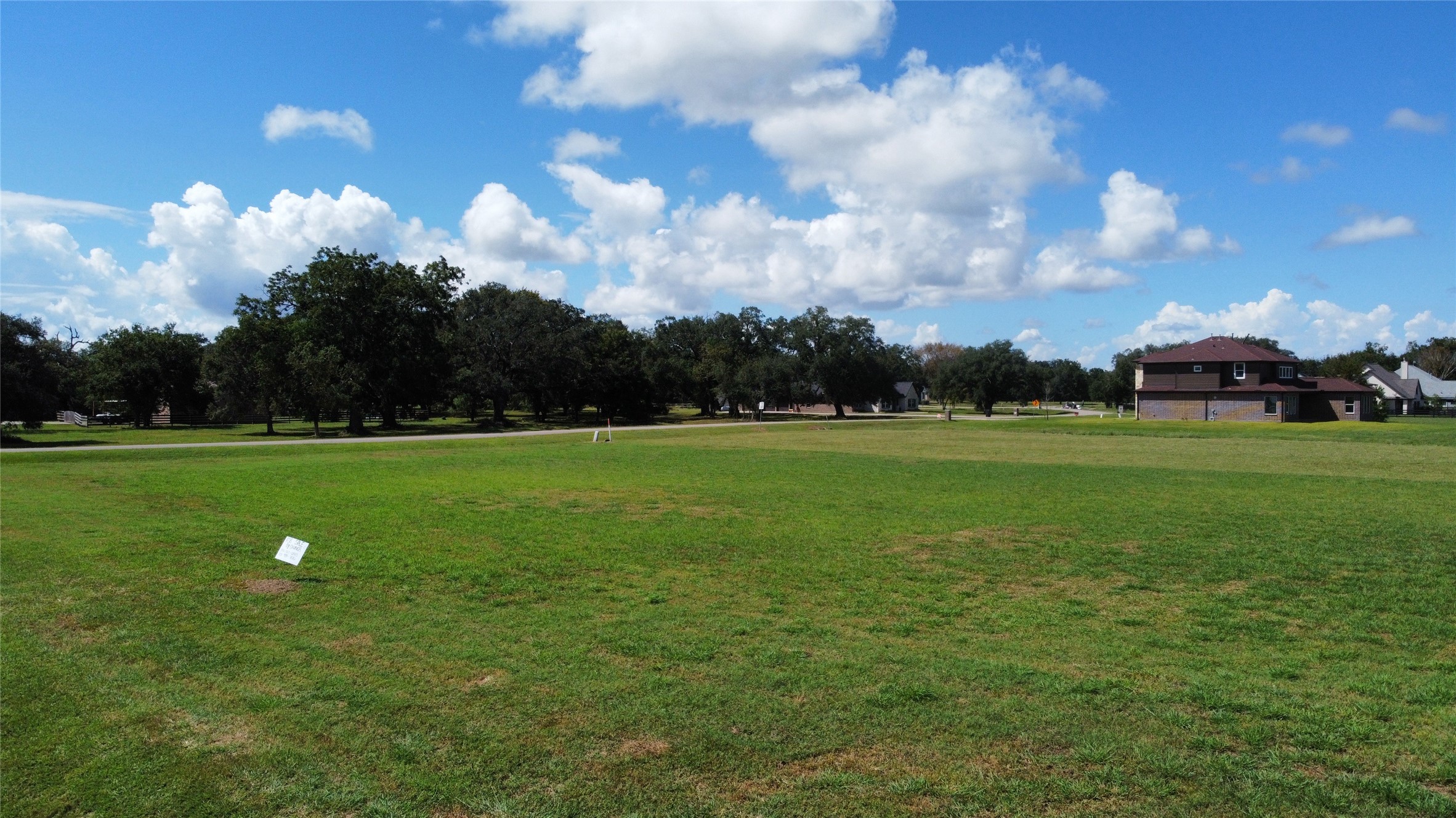 102 Lakeland Circle Rosharon, TX 77583 - Photo 7 of 15