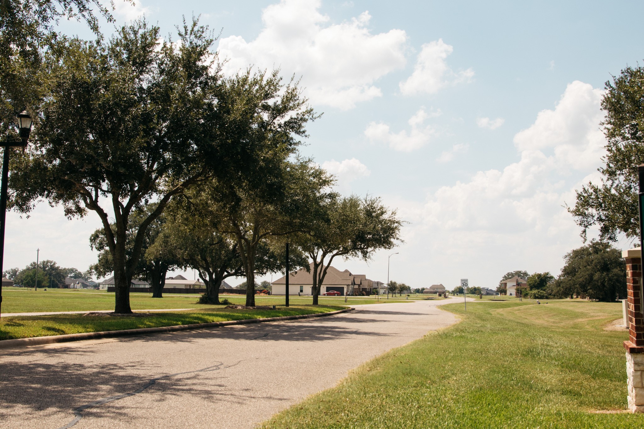 102 Lakeland Circle Rosharon, TX 77583 - Photo 8 of 15 The community entrance.