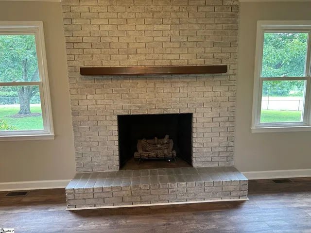 $389,900 | 6005 Highway 11, Inman, SC 29349