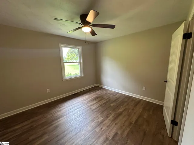 $389,900 | 6005 Highway 11, Inman, SC 29349