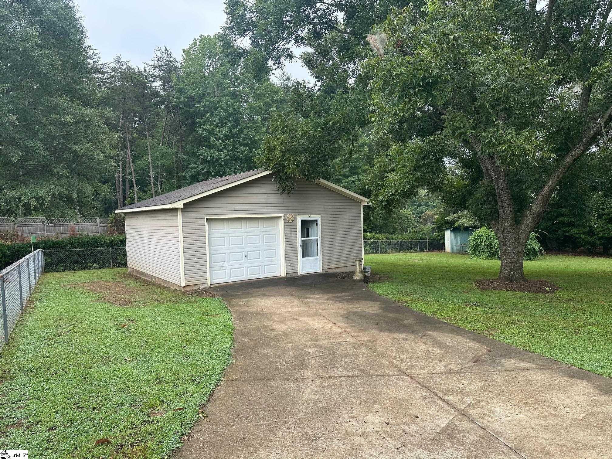 6005 Highway 11 Inman, SC 29349 - Photo 43 of 47