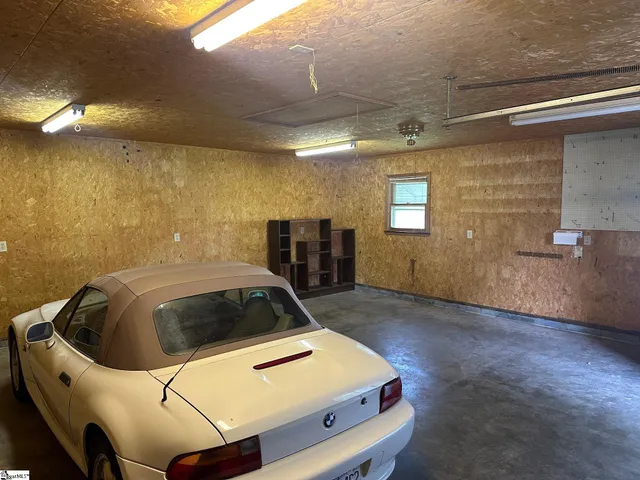 $389,900 | 6005 Highway 11, Inman, SC 29349