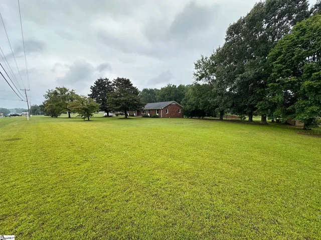 $389,900 | 6005 Highway 11, Inman, SC 29349