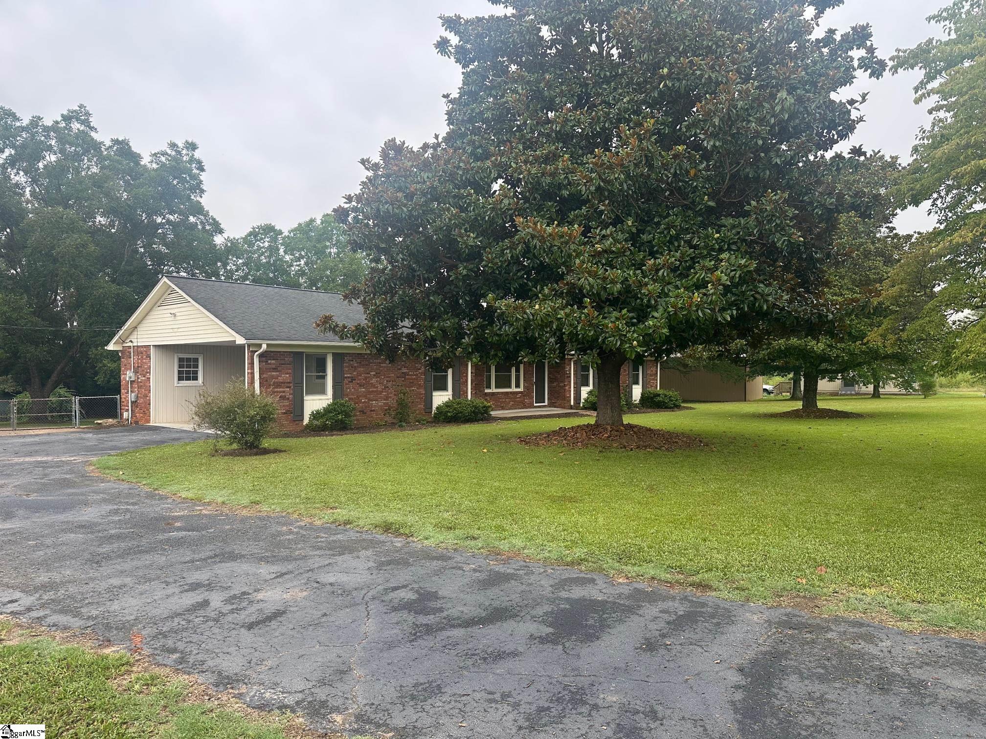 6005 Highway 11 Inman, SC 29349 - Photo 10 of 47