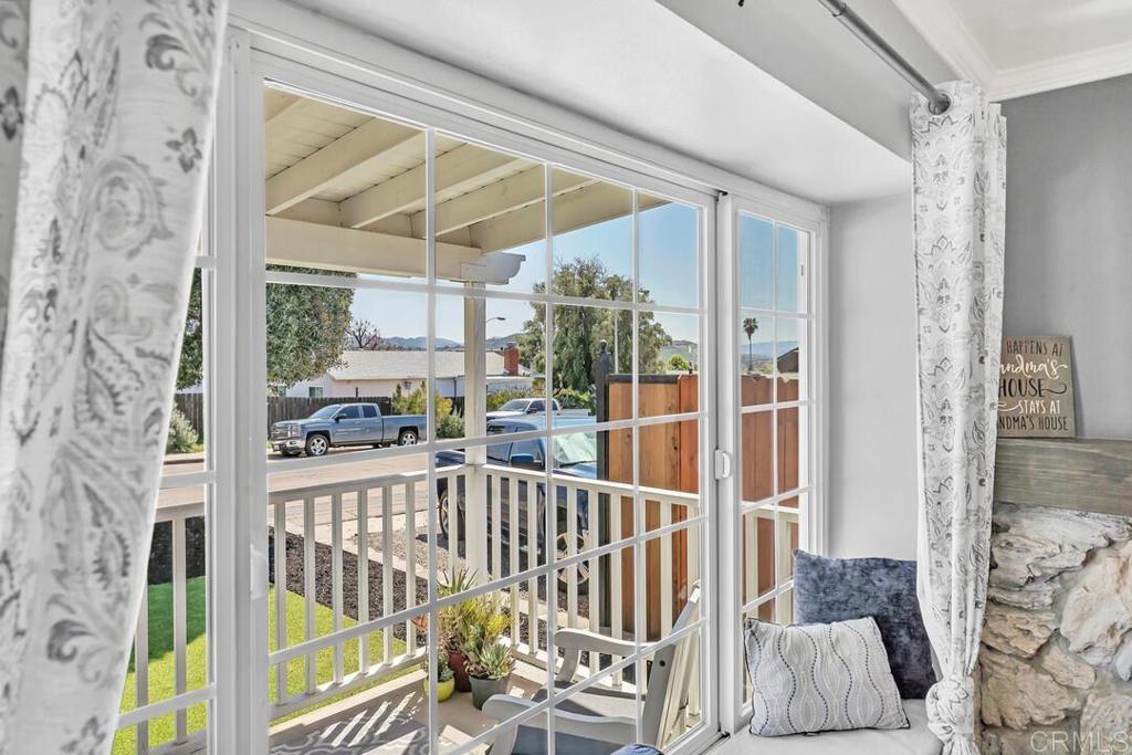 10214 Timberlane Way Santee, CA 92071 - Photo 13 of 48