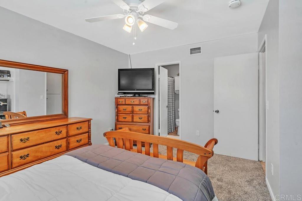 10214 Timberlane Way Santee, CA 92071 - Photo 22 of 48