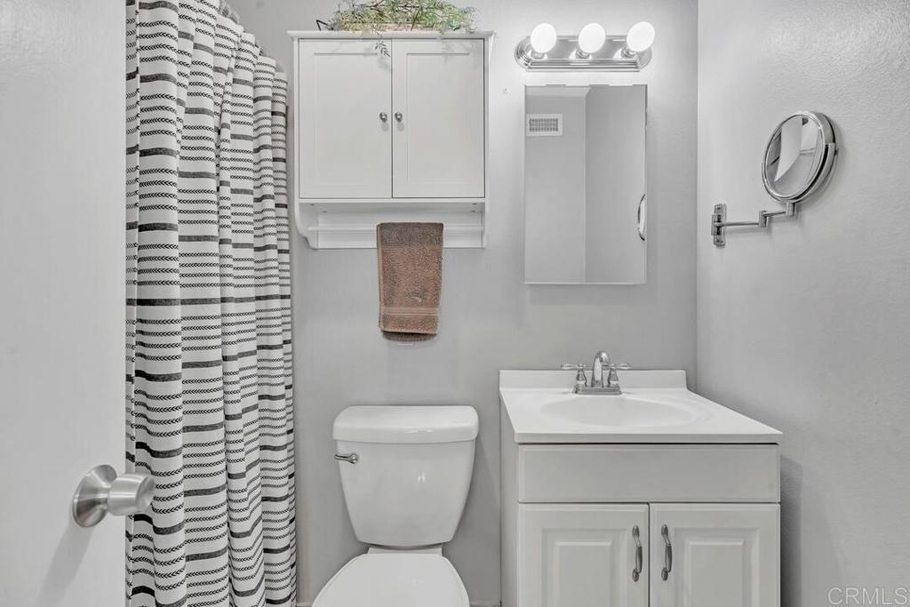 10214 Timberlane Way Santee, CA 92071 - Photo 23 of 48