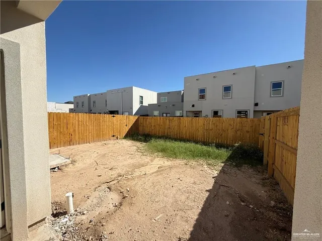 $2,100 | 2206 Corales Street, Mission, TX 78573