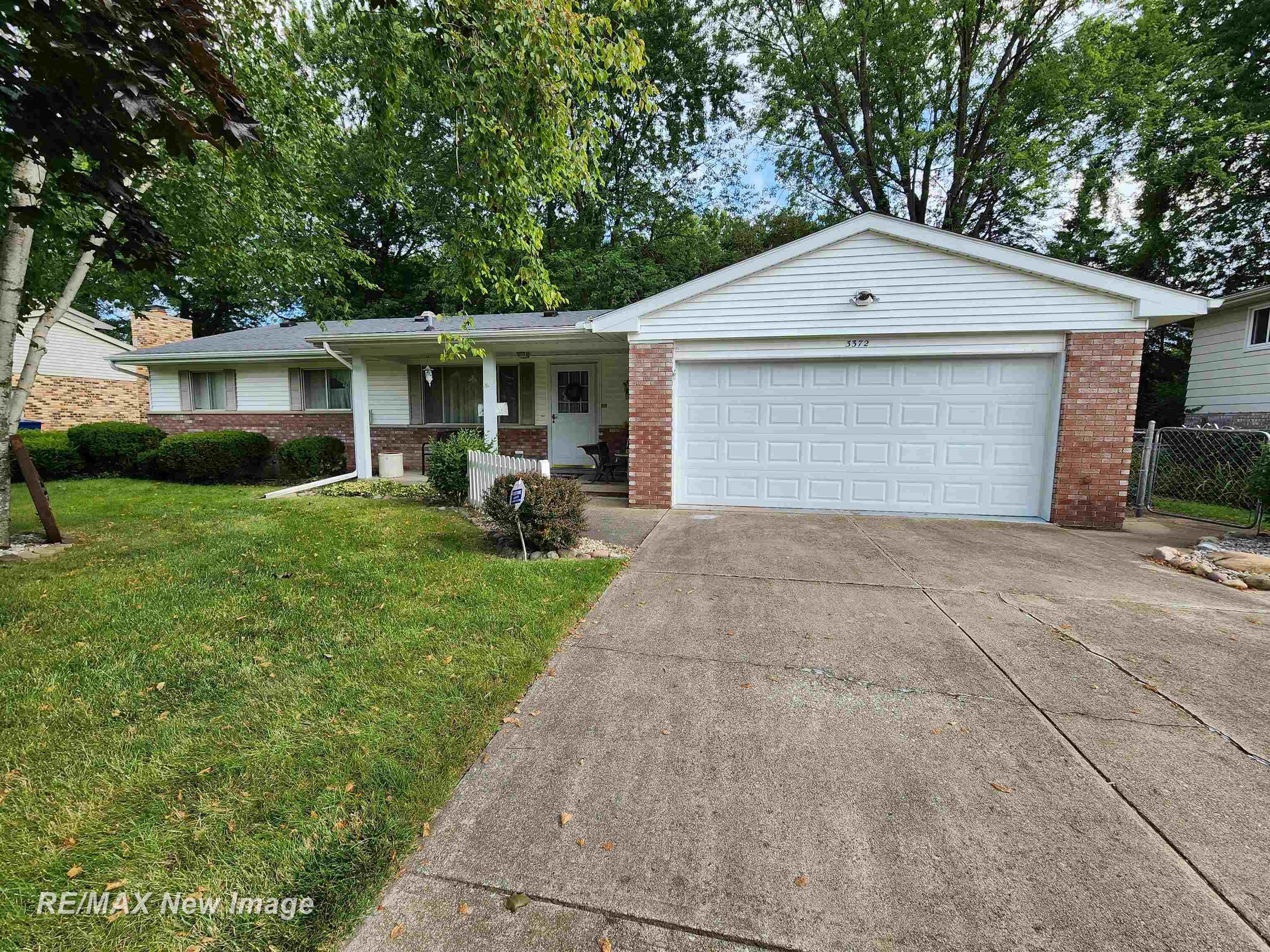3372 Dale Road Saginaw, MI 48603 - Photo 5 of 37 50150098-ac57a8b8-438b-4b04-9908-1fe258281462.JPG