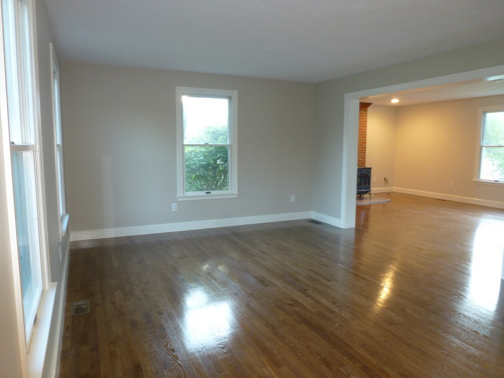 15 Gray Farm Road Littleton, MA 01460 - Photo 8 of 20 Gallery Image 8