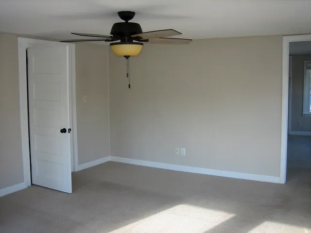 a view of empty room with window