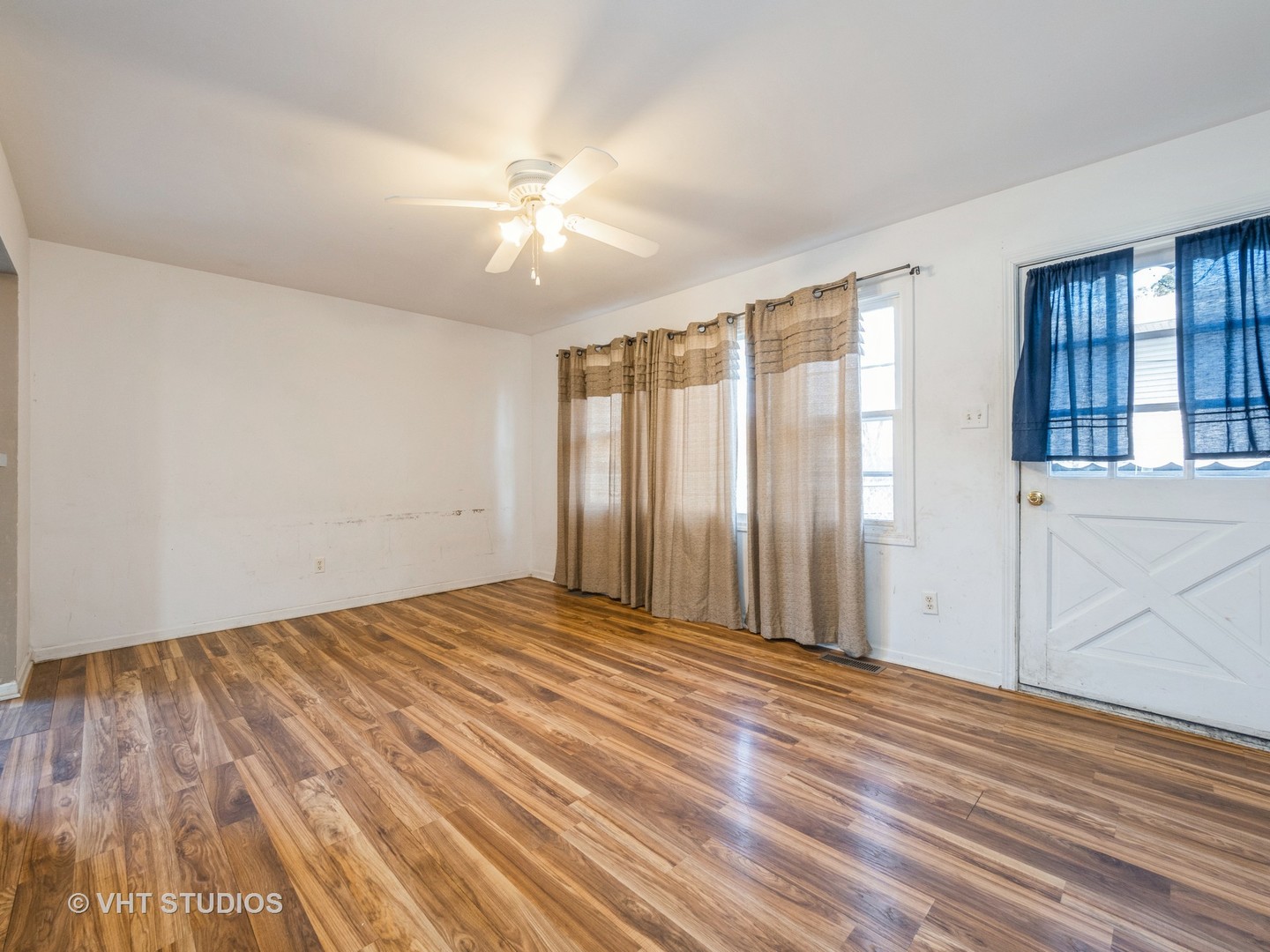 1330 Cary Road Algonquin, IL 60102 - Photo 8 of 15 Gallery Image 8