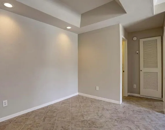 $1,150 | 4041 Drake Street, Unit 116, Houston, TX 77005