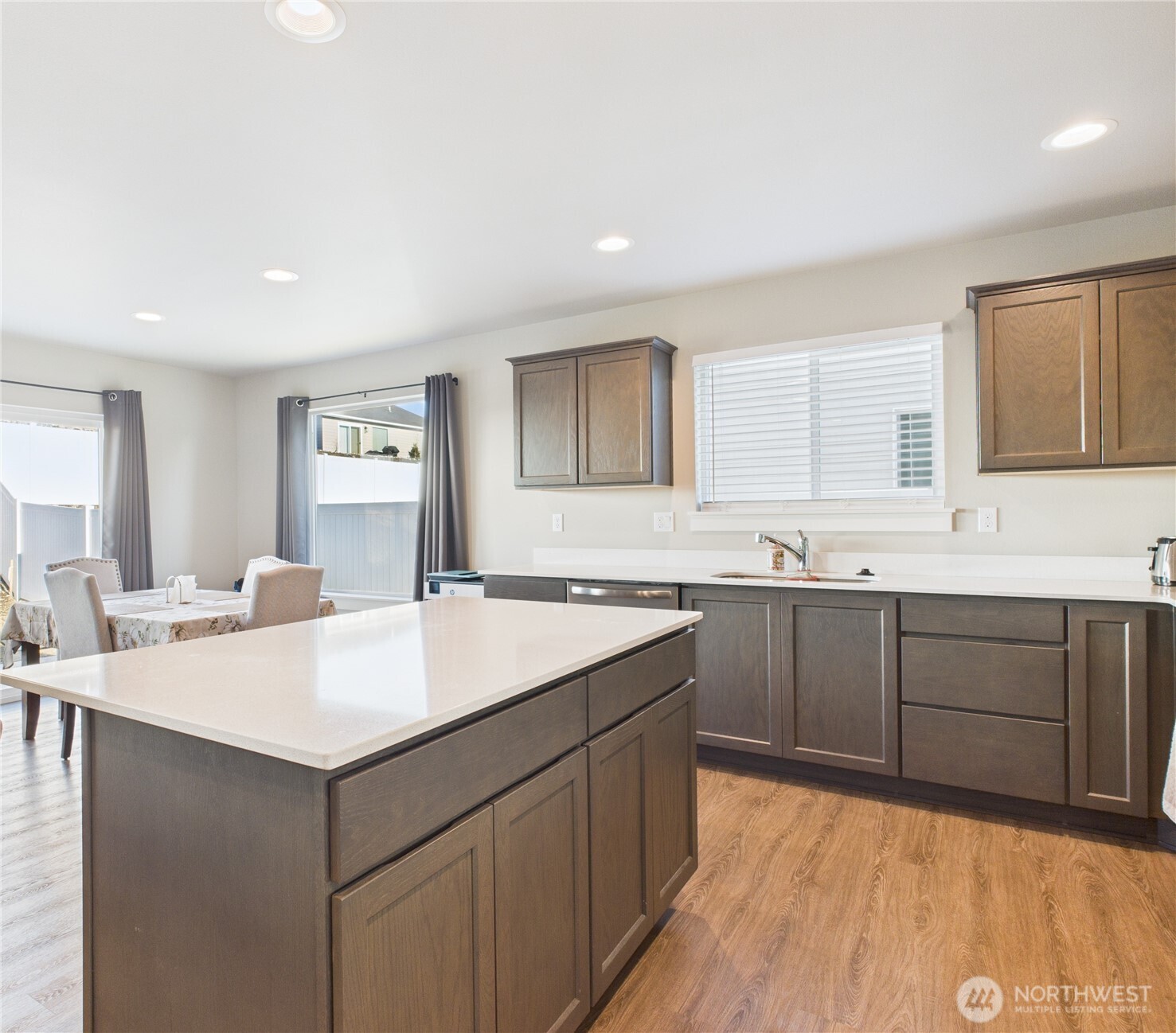 2417 3rd Street Southeast East Wenatchee, WA 98802 - Photo 5 of 14