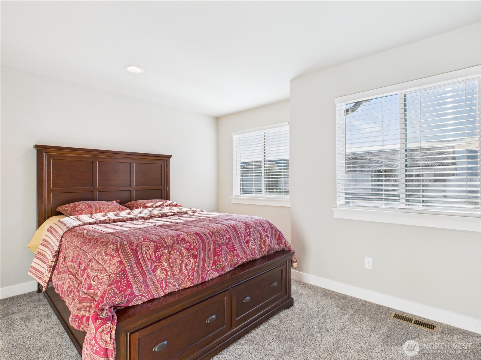 2417 3rd Street Southeast East Wenatchee, WA 98802 - Photo 10 of 14