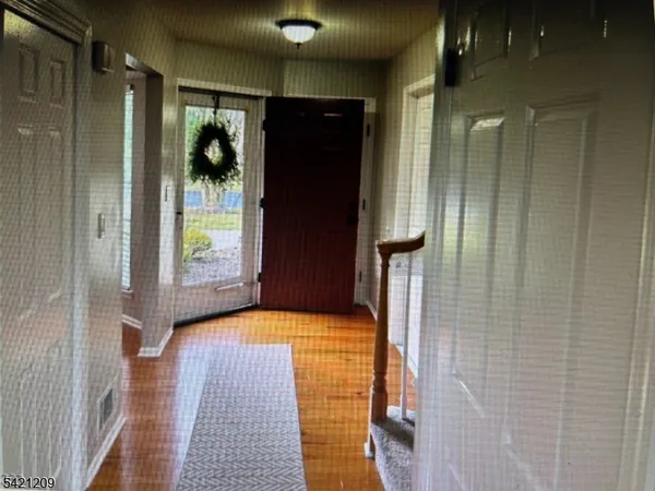 $515,000 | 89 Violet Court, Whitehouse Station, NJ 08889