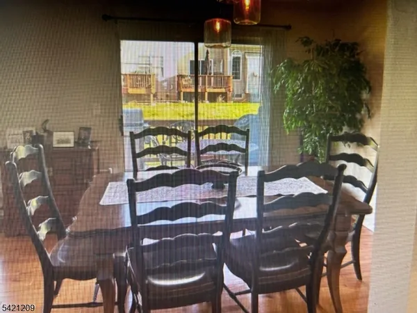 $515,000 | 89 Violet Court, Whitehouse Station, NJ 08889