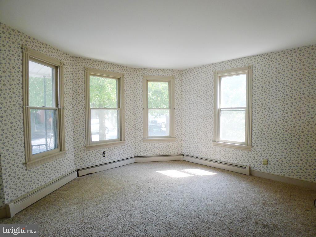 144 South Spruce Street Lititz, PA 17543 - Photo 4 of 21 Gallery Image 4