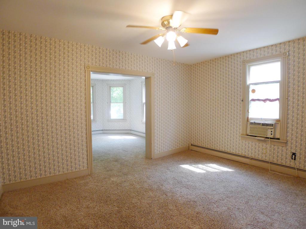 144 South Spruce Street Lititz, PA 17543 - Photo 5 of 21 Gallery Image 5