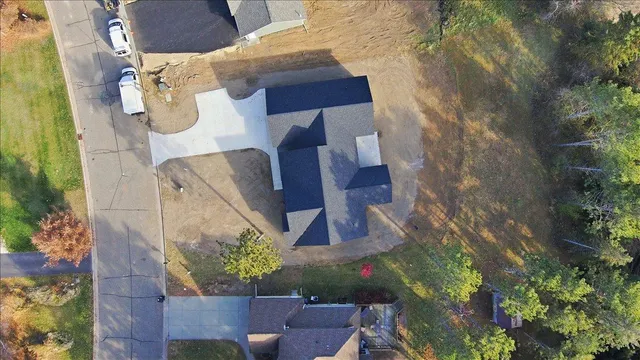 $600,000 | 1422 Creekwood Drive, New Richmond, WI 54017