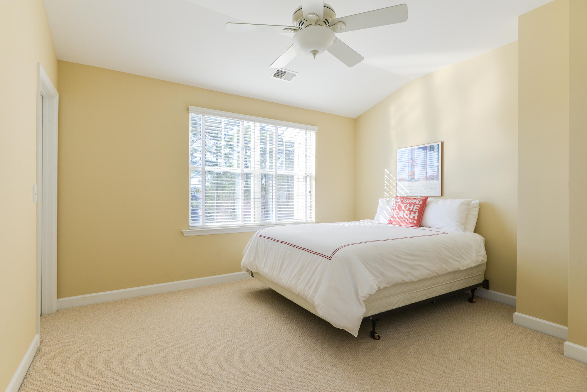 112 Fair Sailing Road Mount Pleasant, SC 29466 - Photo 13 of 19 Guest Bed