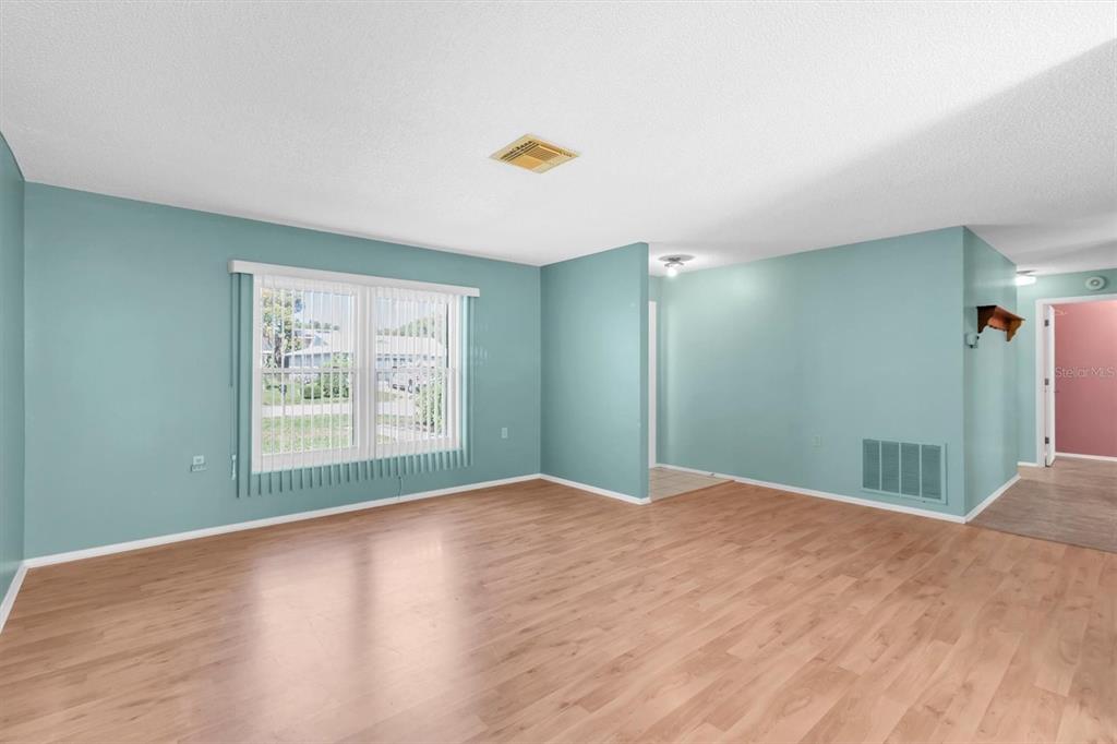 10800 Teer Lane Port Richey, FL 34668 - Photo 4 of 40 Gallery Image 4