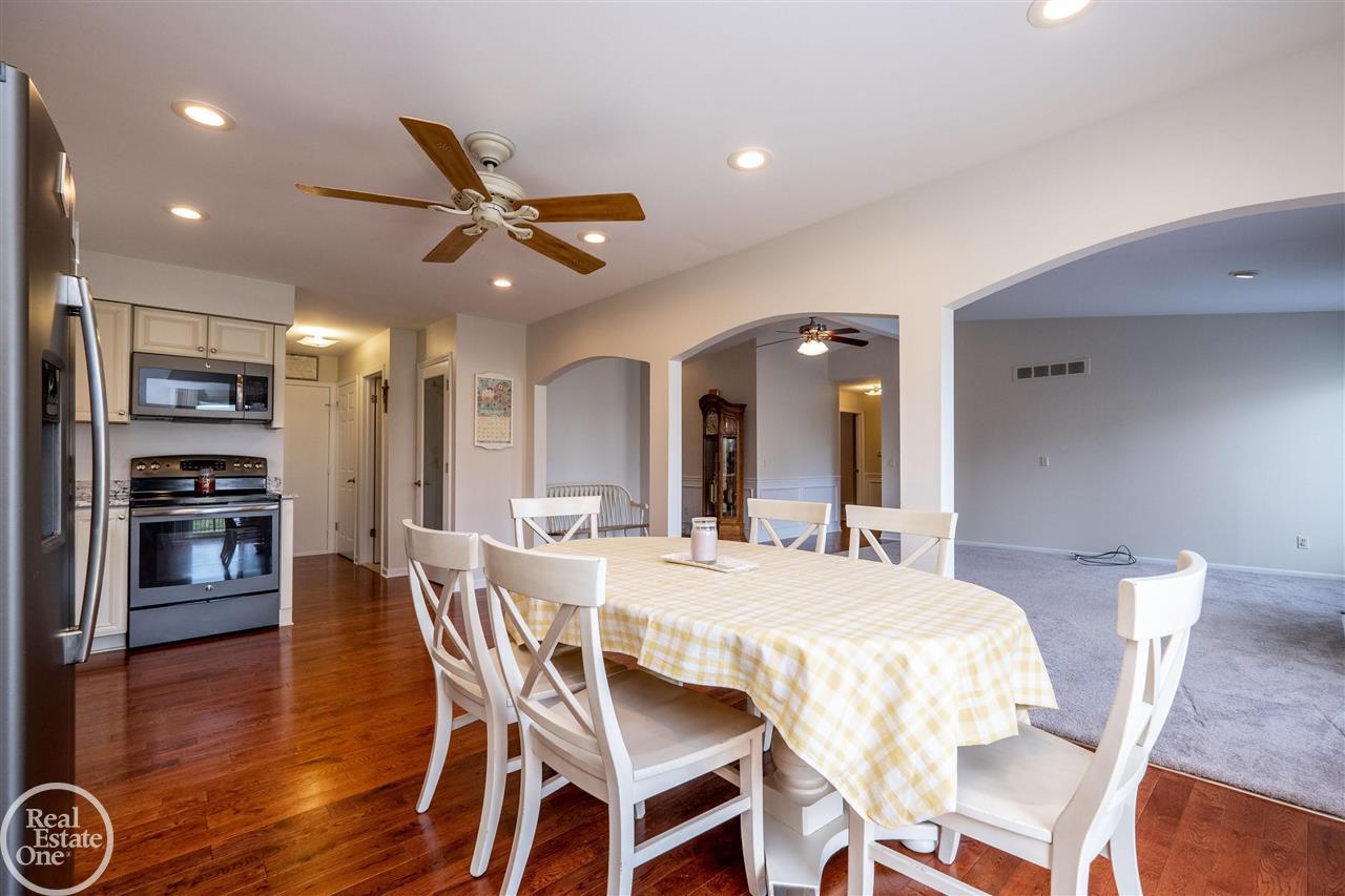 48204 Tilch Road Macomb, MI 48044 - Photo 13 of 45