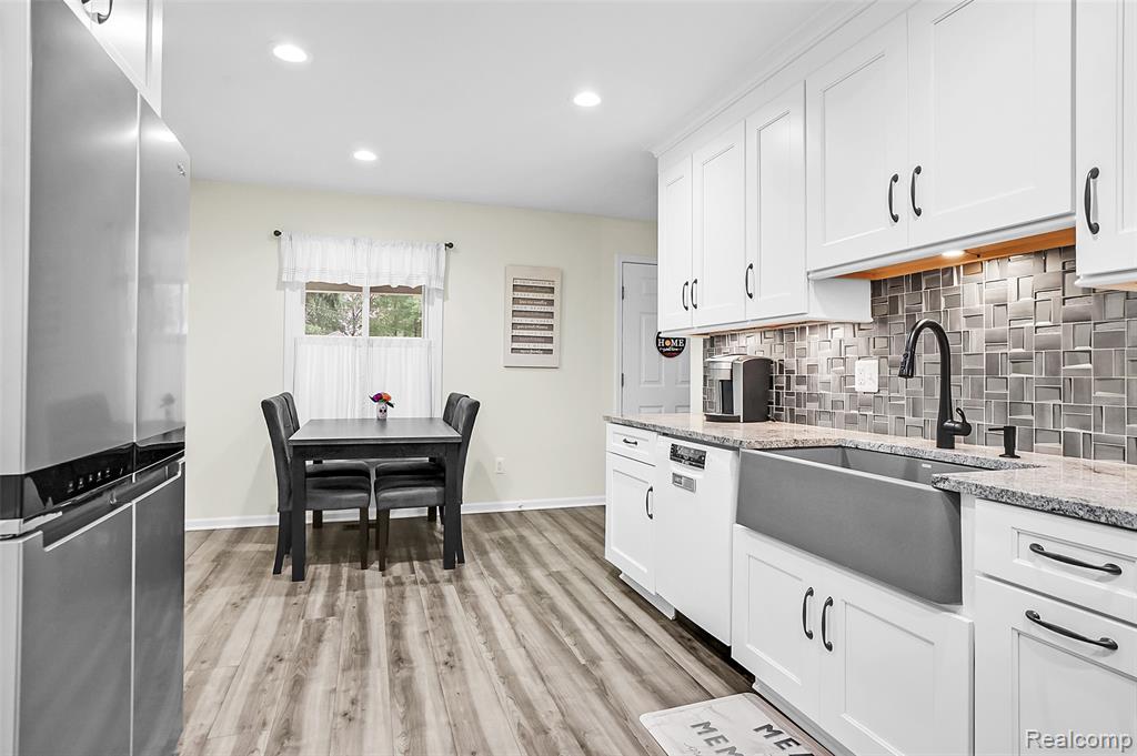 901 Ridge Road Lake Orion, MI 48362 - Photo 28 of 53