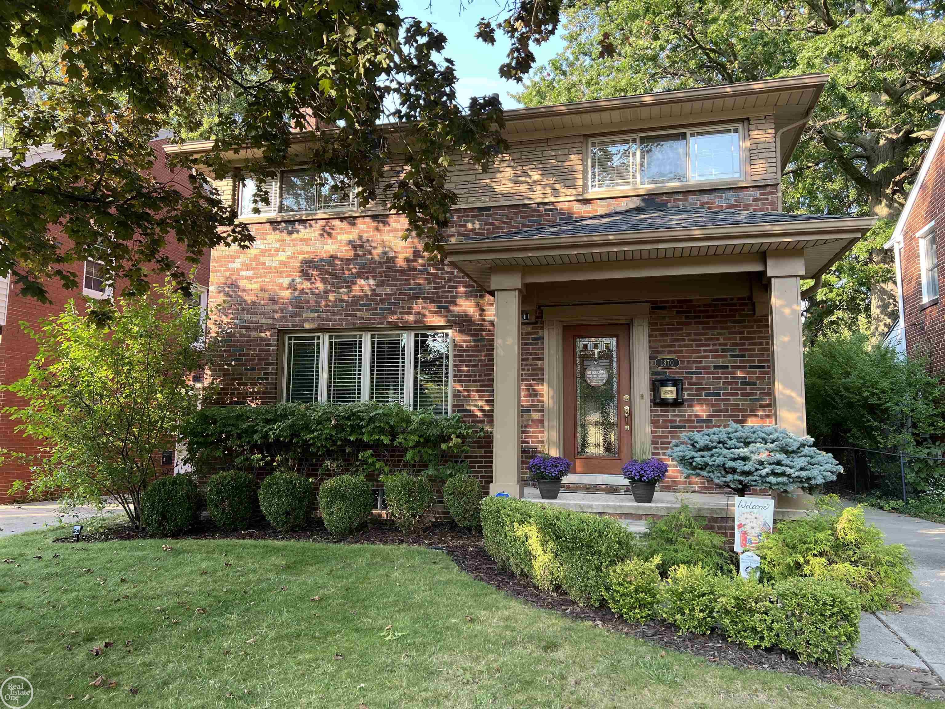 1870 Prestwick Road Grosse Pointe Woods, MI 48236 - Photo 3 of 66