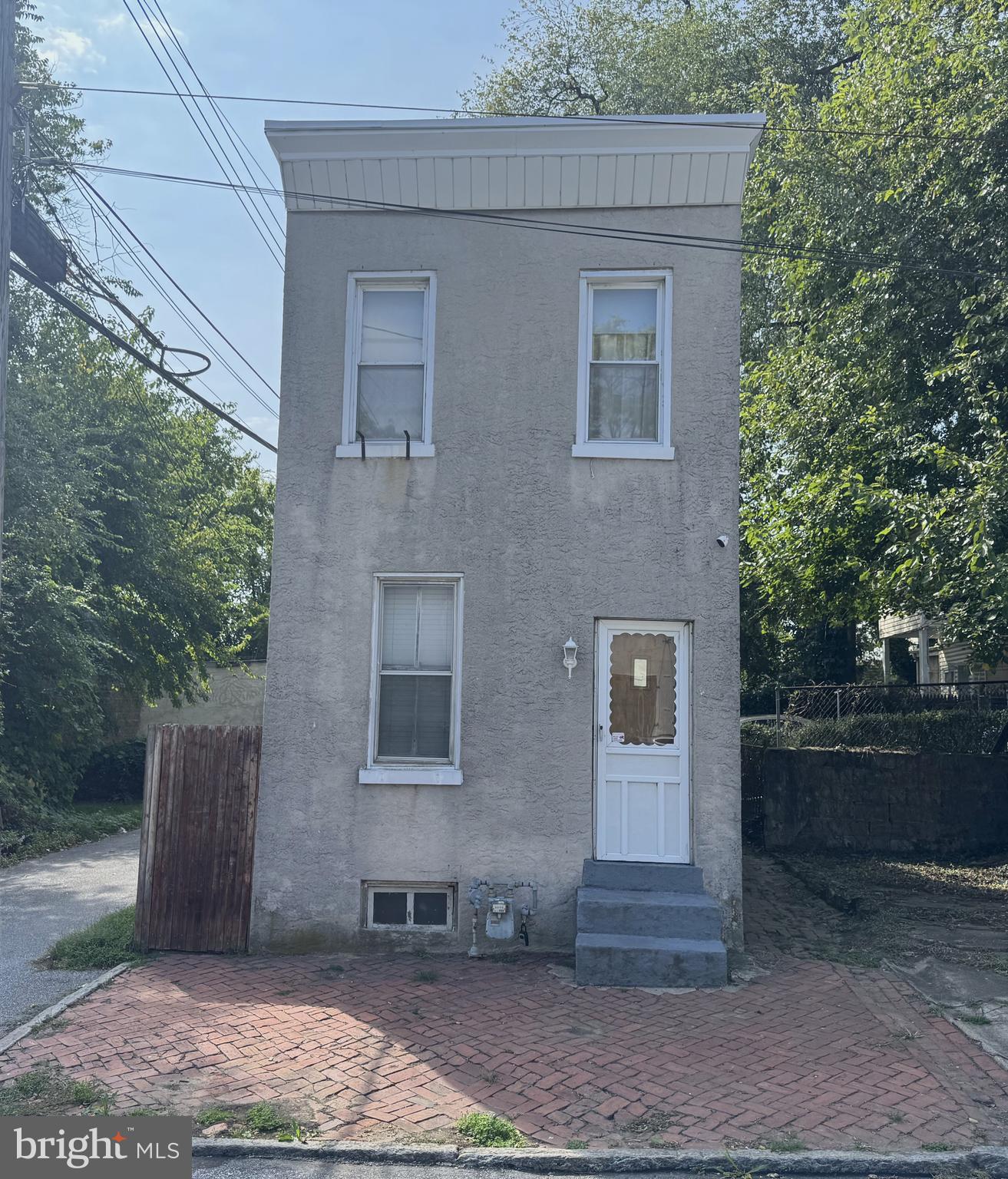 612 Butler Street Chester, PA 19013 - Photo 3 of 5 Gallery Image 3