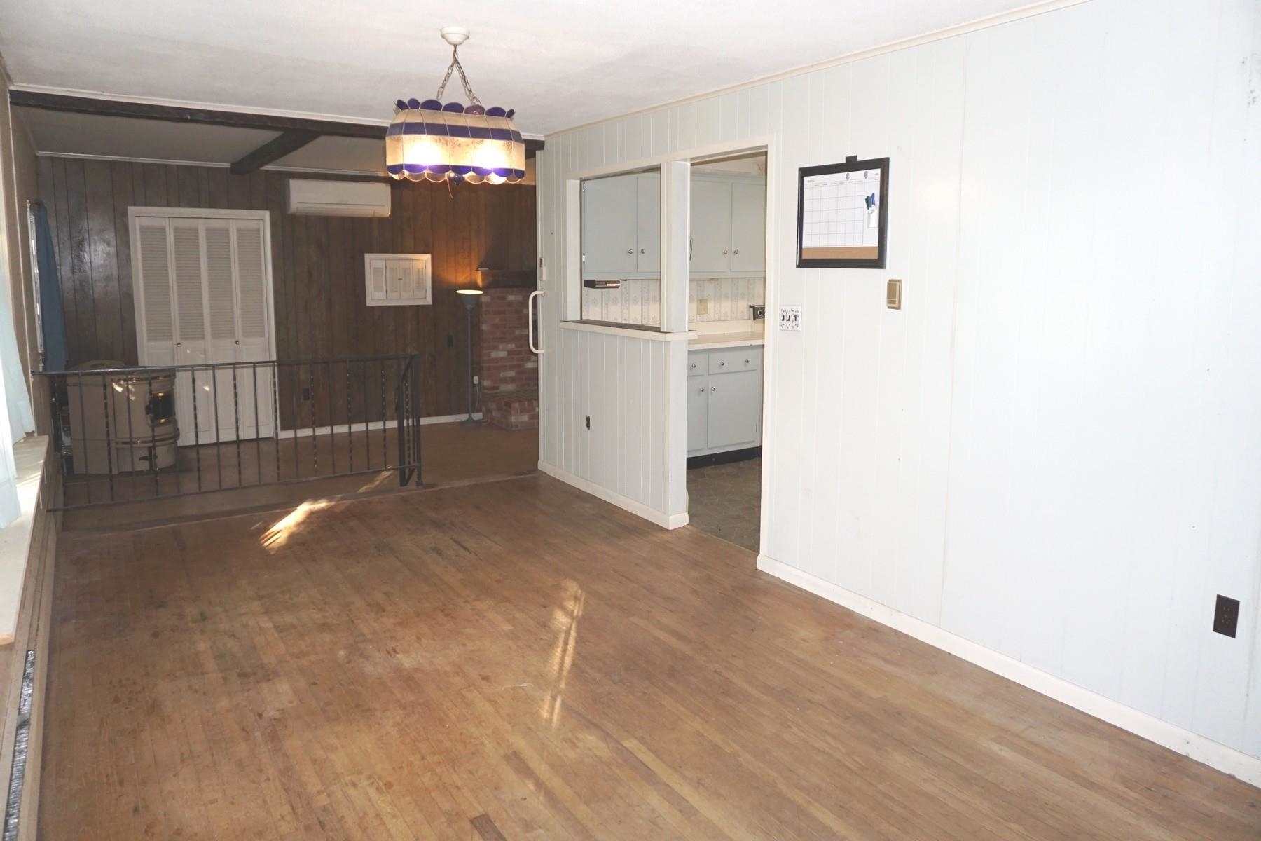 61 Prior Drive Rutland Town, VT 05701 - Photo 3 of 12
