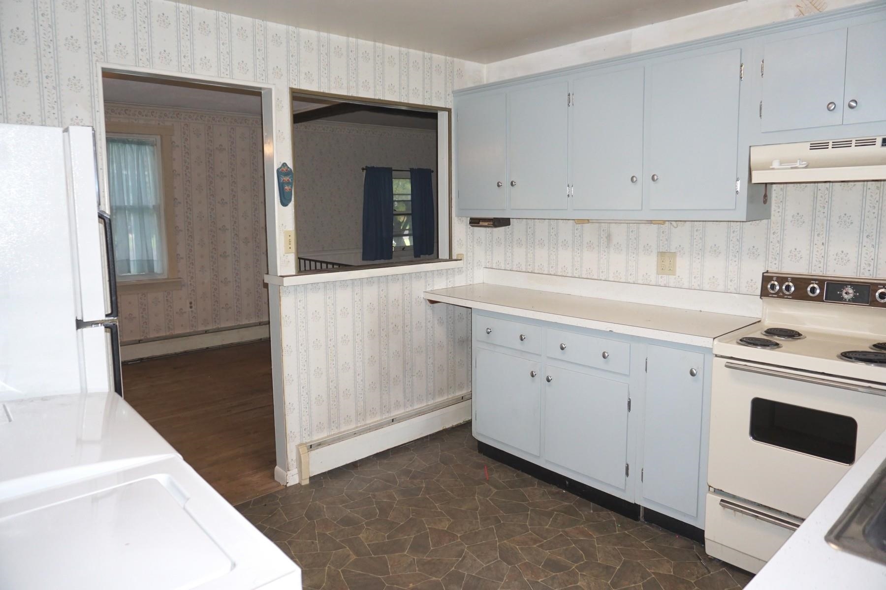 61 Prior Drive Rutland Town, VT 05701 - Photo 5 of 12