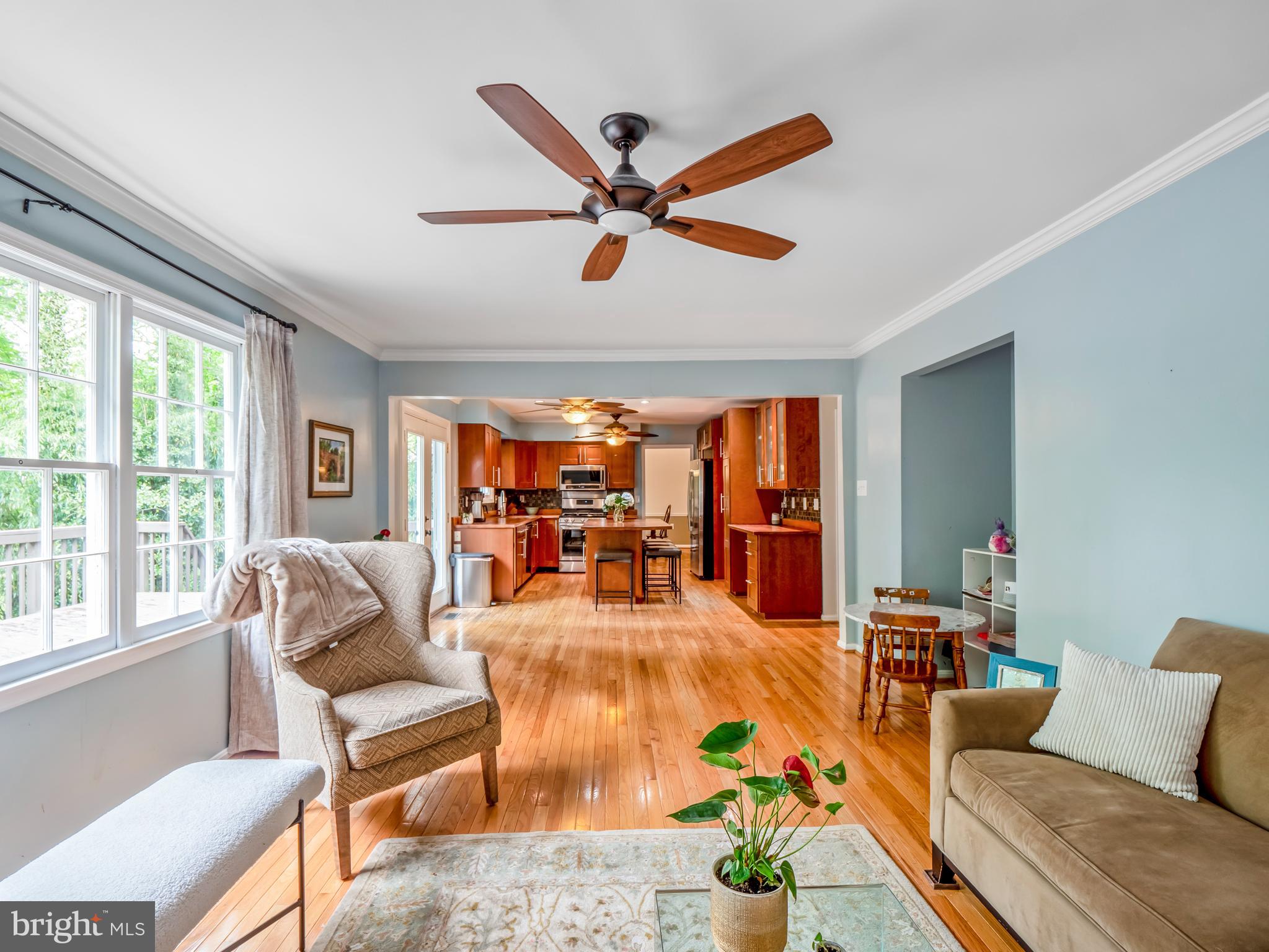 6396 Phillip Court Springfield, VA 22152 - Photo 13 of 30 Gallery Image 13