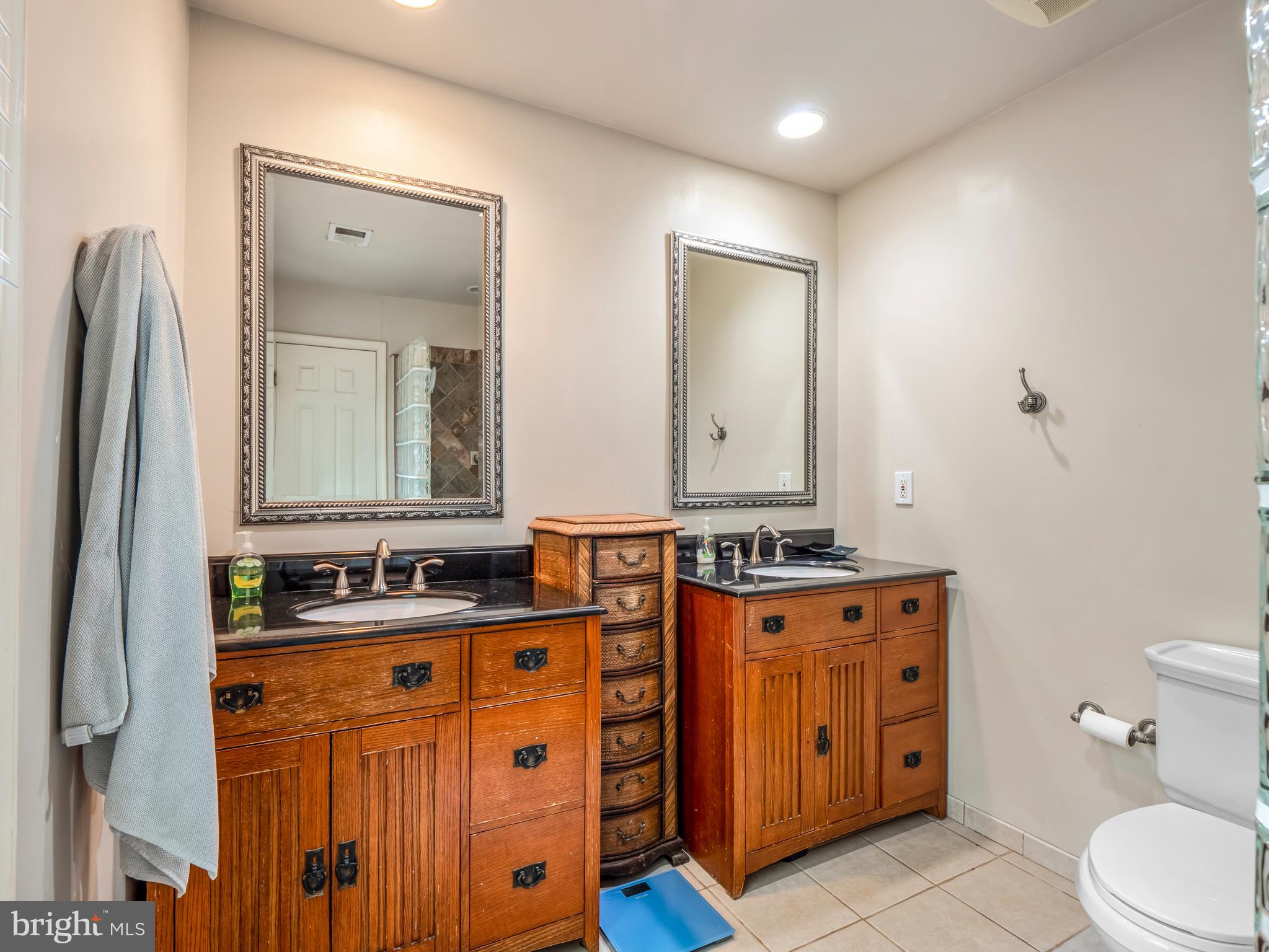 6396 Phillip Court Springfield, VA 22152 - Photo 21 of 30 Gallery Image 21