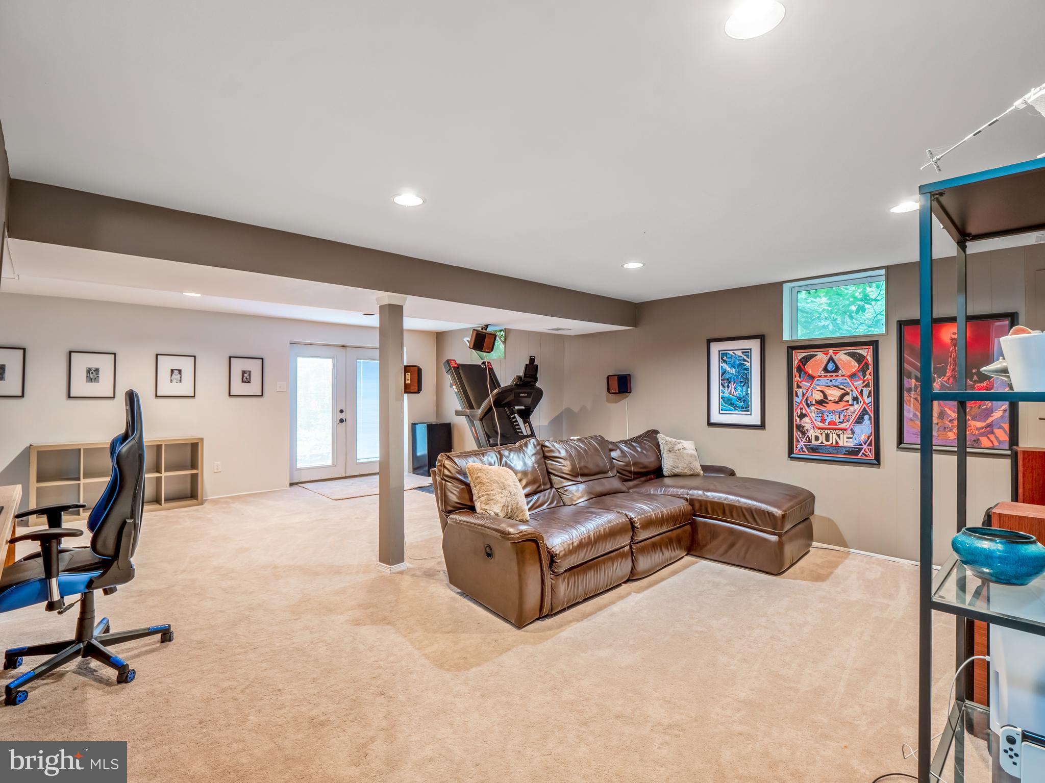 6396 Phillip Court Springfield, VA 22152 - Photo 23 of 30 Gallery Image 23