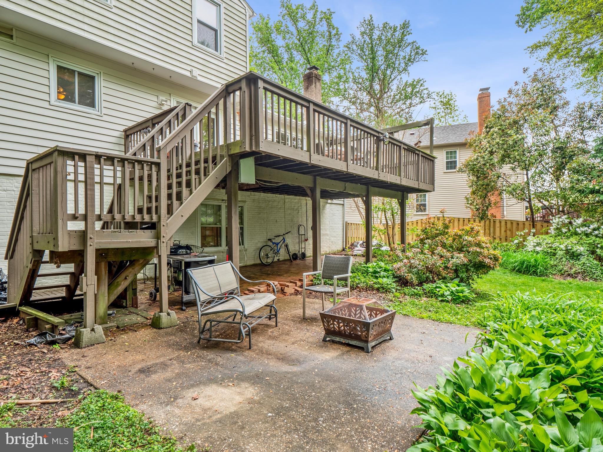 6396 Phillip Court Springfield, VA 22152 - Photo 28 of 30 Gallery Image 28